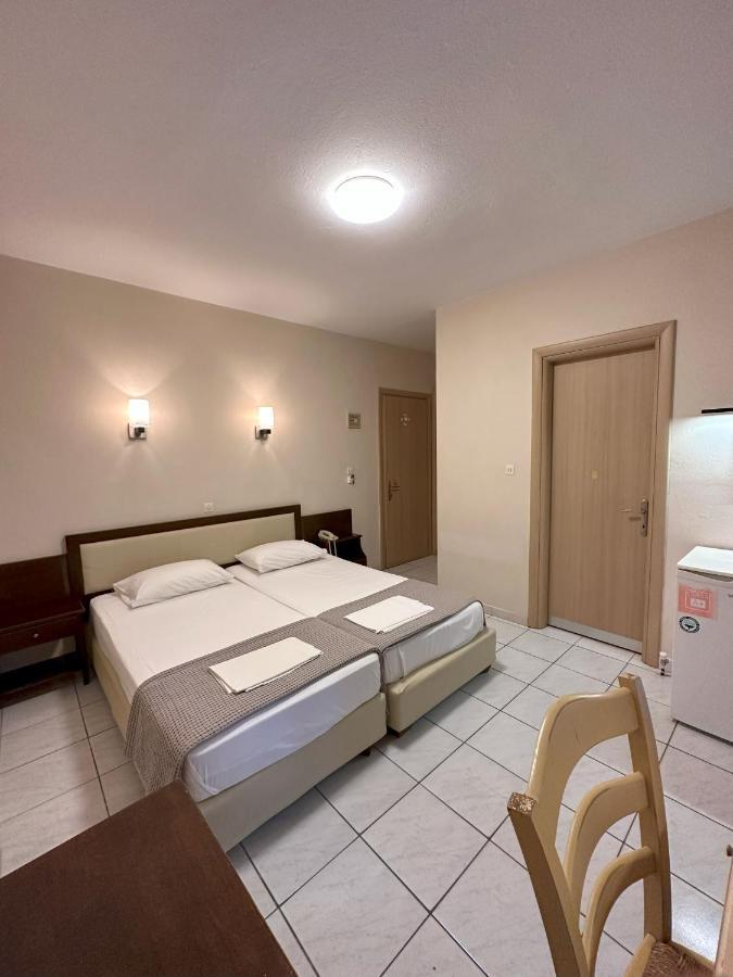 Hotel Afrodite Neoi Poroi Exterior photo