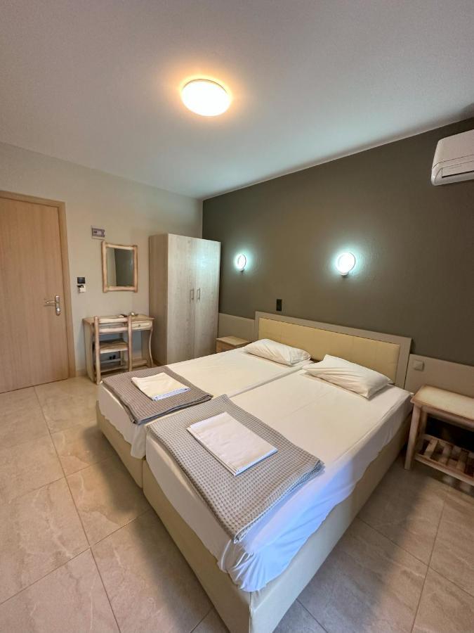 Hotel Afrodite Neoi Poroi Exterior photo